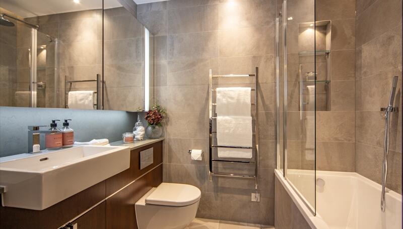 4 Thornes House, 6-8 Charles Clowes Walk, London